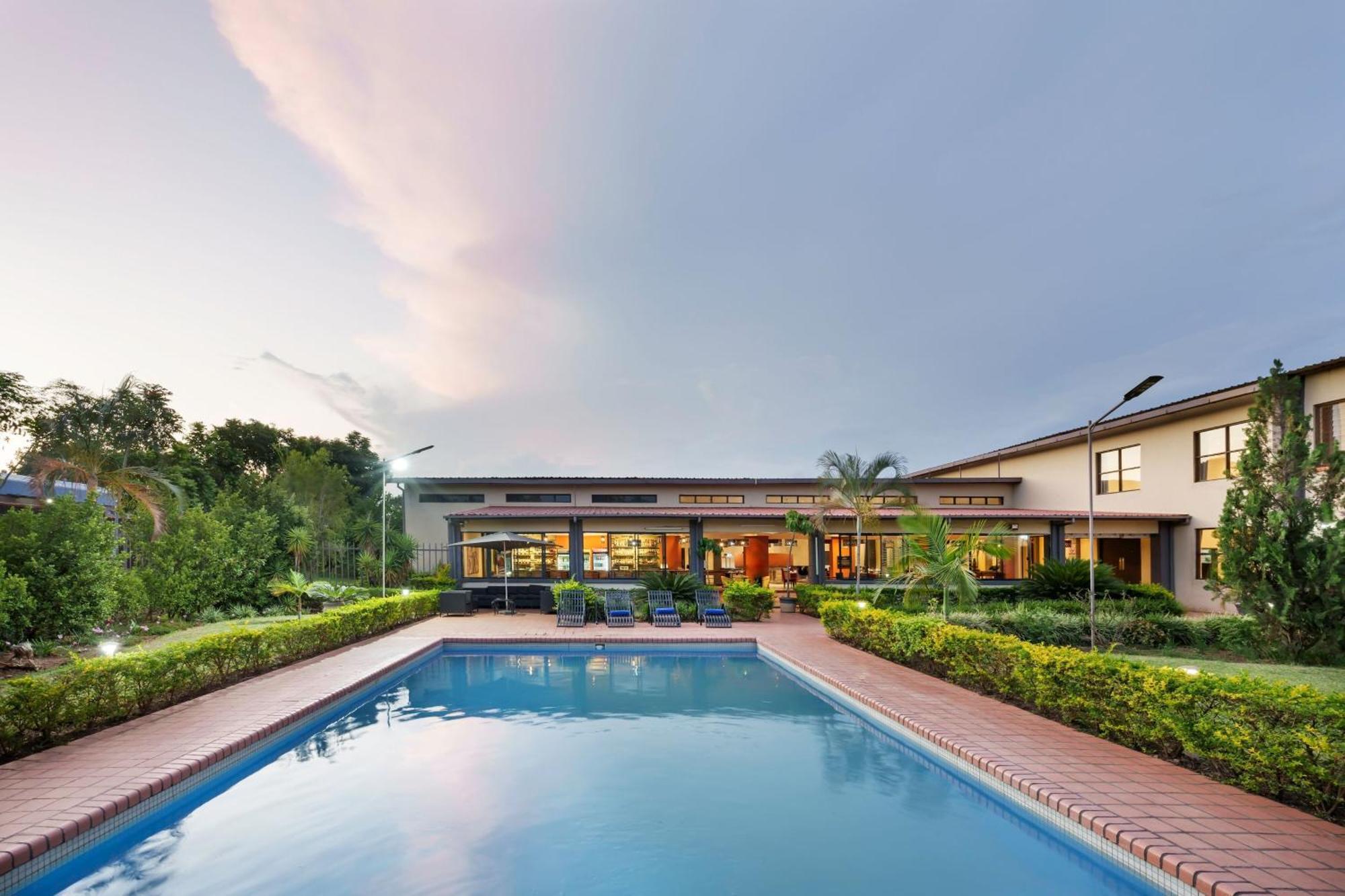 Protea Hotel By Marriott Chipata Exterior photo
