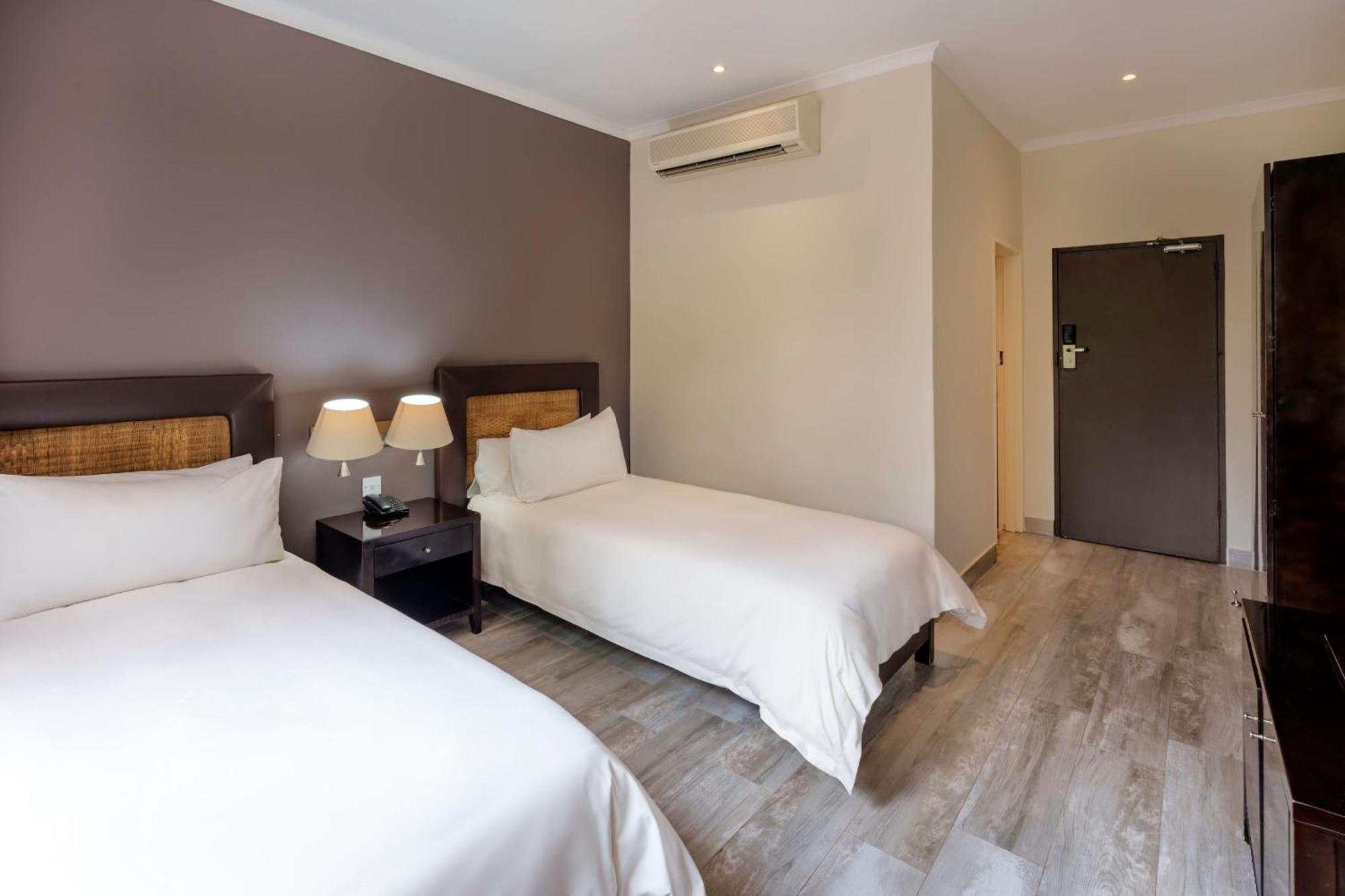 Protea Hotel By Marriott Chipata Exterior photo