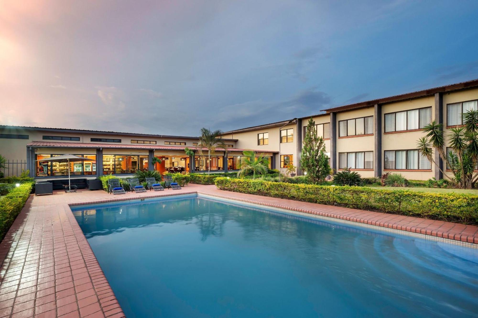 Protea Hotel By Marriott Chipata Exterior photo